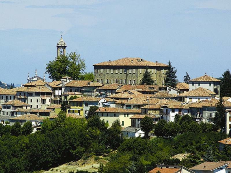 Villa Agriturismo Cascina Anri Mango Exterior foto